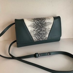 New • VINCE • Rare • Modern V Leather Crossbody